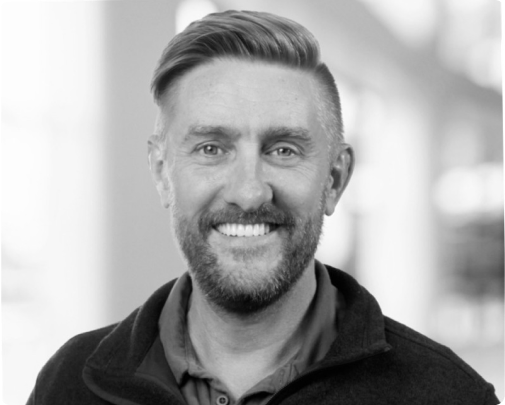 head shot of thomas skinner